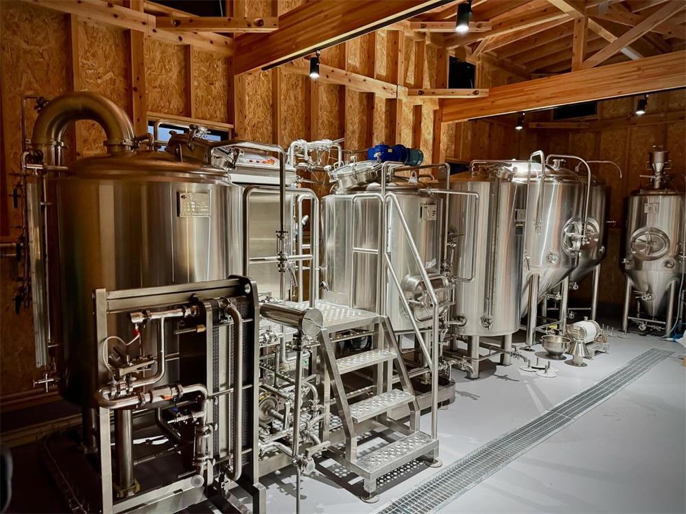 <b>Nagano Brewery 500л с ЦКТ 1000л монтаж в Японии</b>